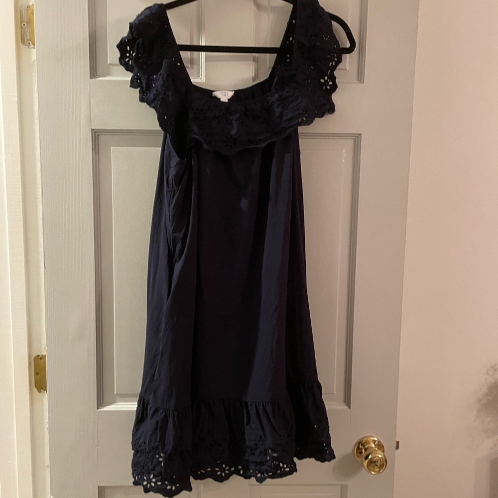 Euc navy eyelet dress with pockets size medium